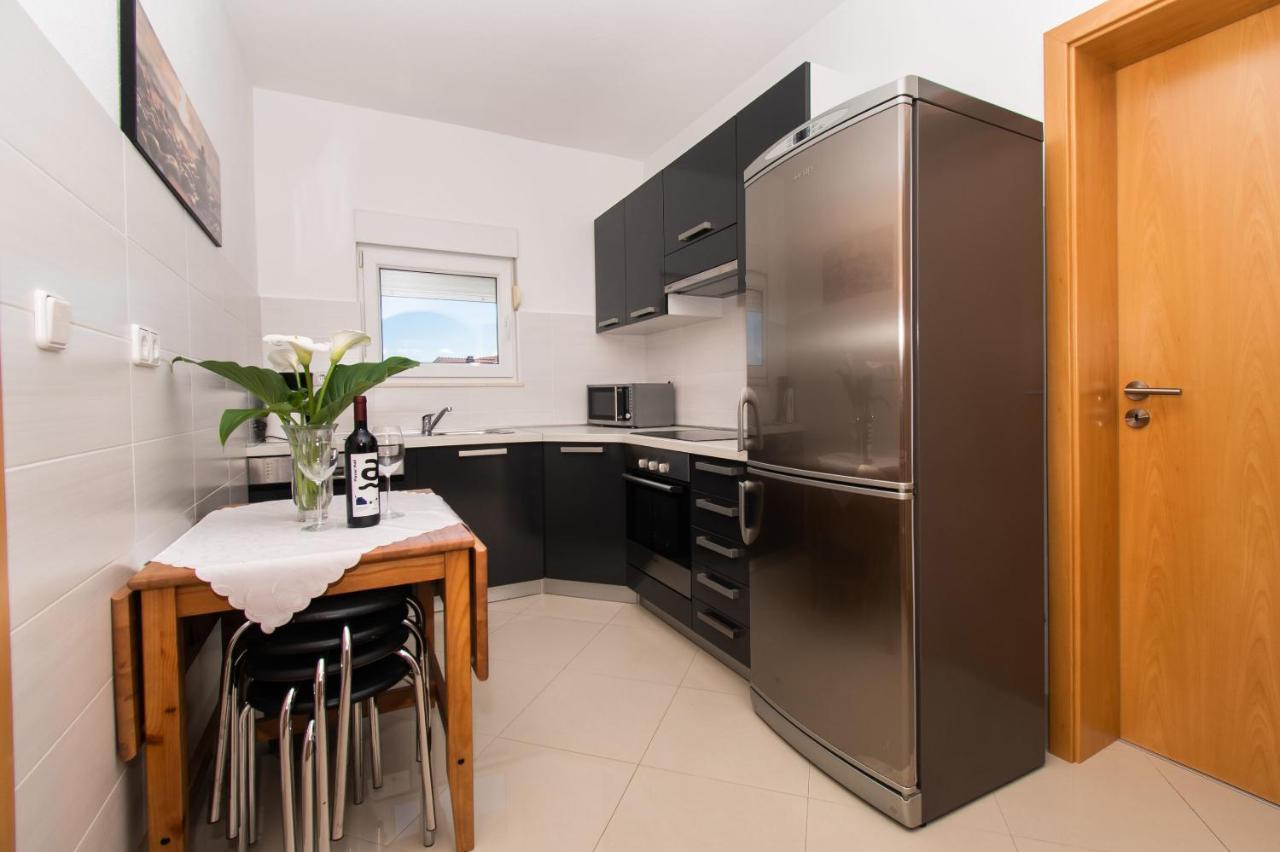 Apartments Kendes Vodice Esterno foto