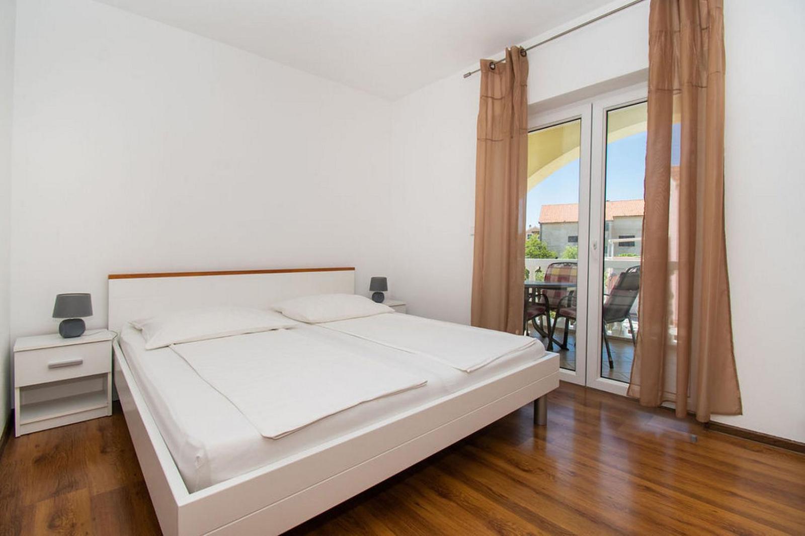 Apartments Kendes Vodice Esterno foto