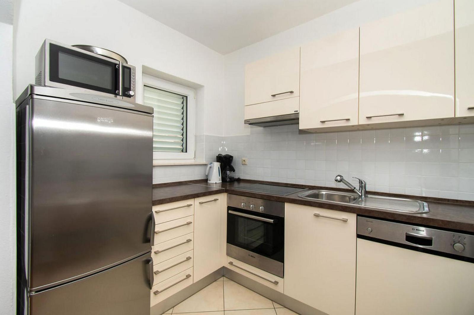 Apartments Kendes Vodice Esterno foto