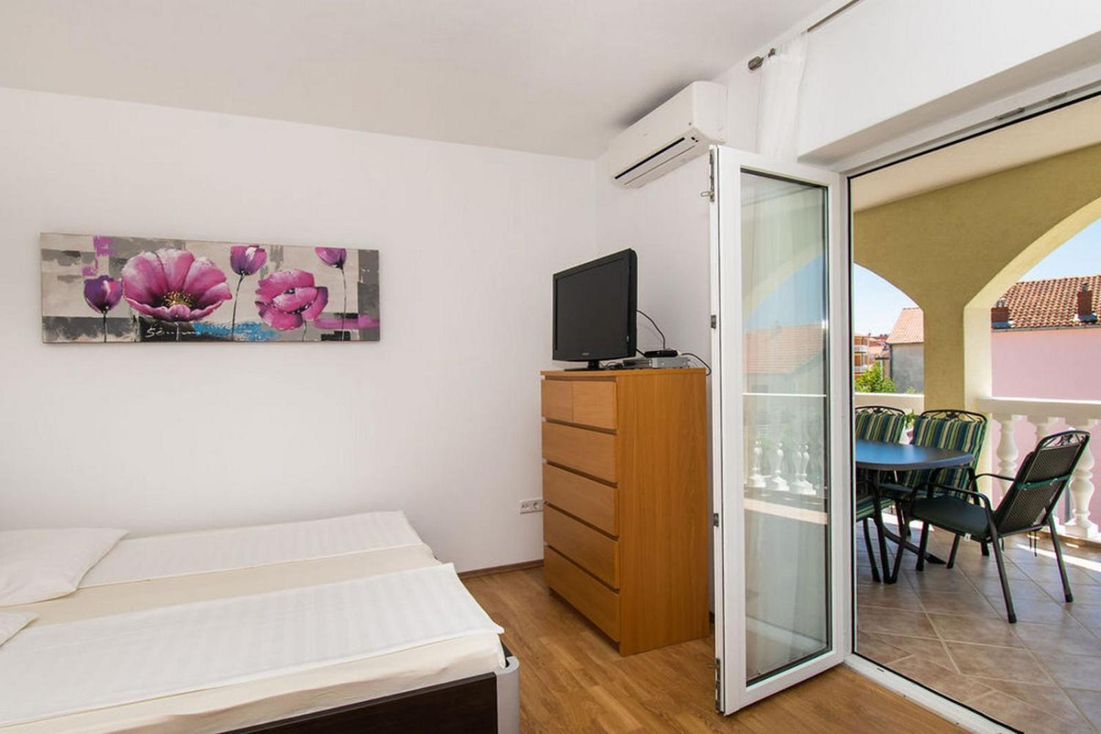 Apartments Kendes Vodice Esterno foto
